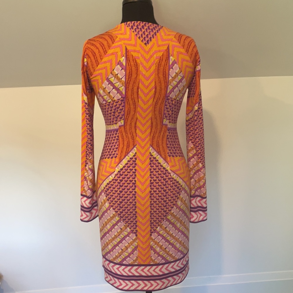 Dress - Picture 3 of 4